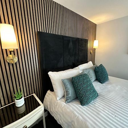 Waterside Mufc & Trafford Centre Townhouse 4 Bedroom Free Parking Manchester Dış mekan fotoğraf