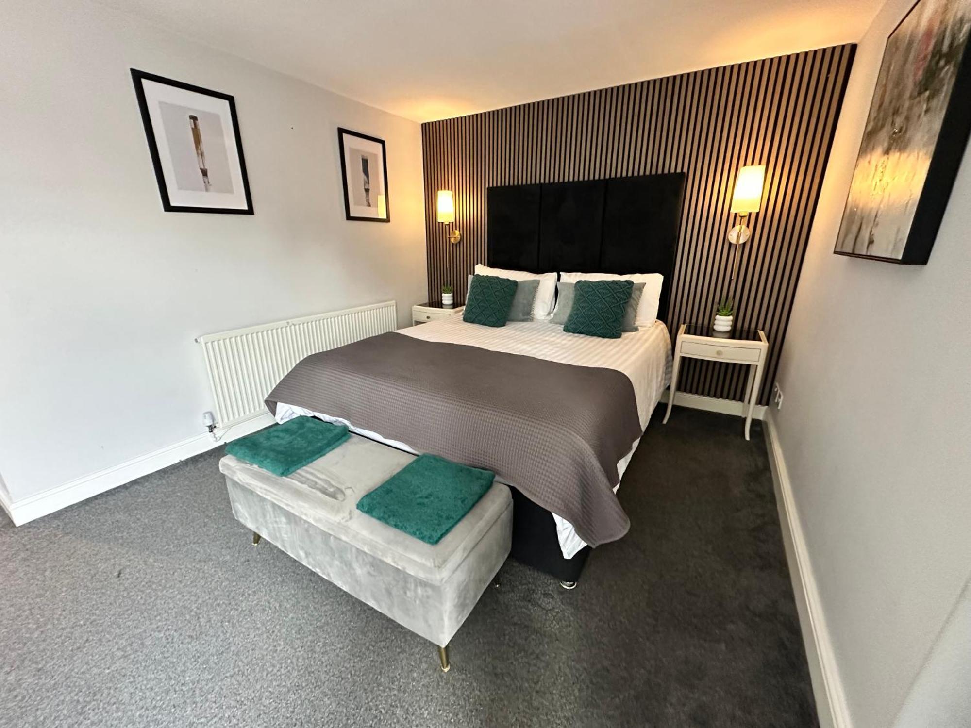 Waterside Mufc & Trafford Centre Townhouse 4 Bedroom Free Parking Manchester Dış mekan fotoğraf