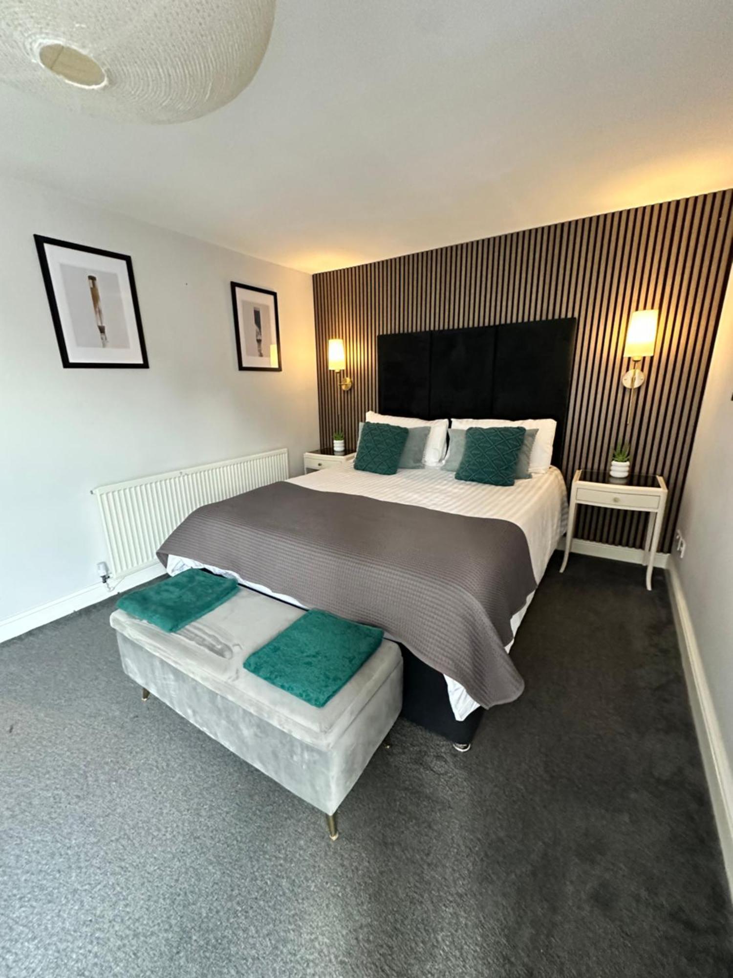 Waterside Mufc & Trafford Centre Townhouse 4 Bedroom Free Parking Manchester Dış mekan fotoğraf